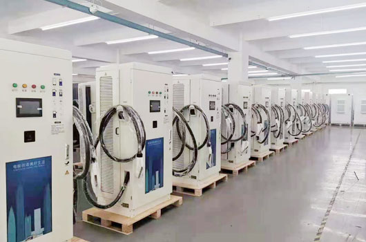 为什么新能源汽车充电桩采用交流充电桩？