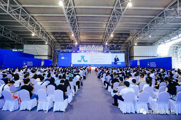 行而不。蠢纯善冢桌謞y易游荣获充电桩十大品牌奖项(图2)